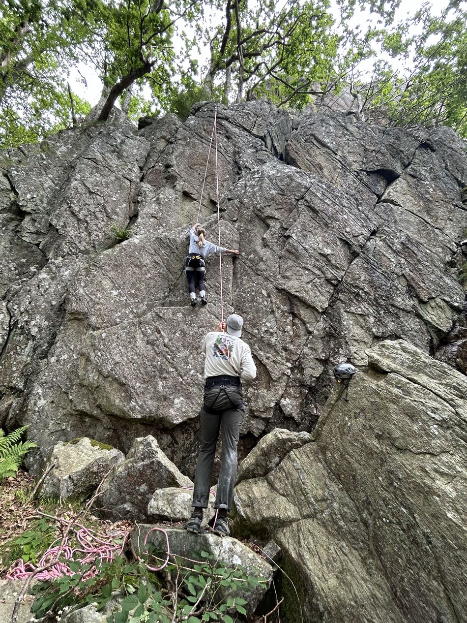 Klatring ute i naturen